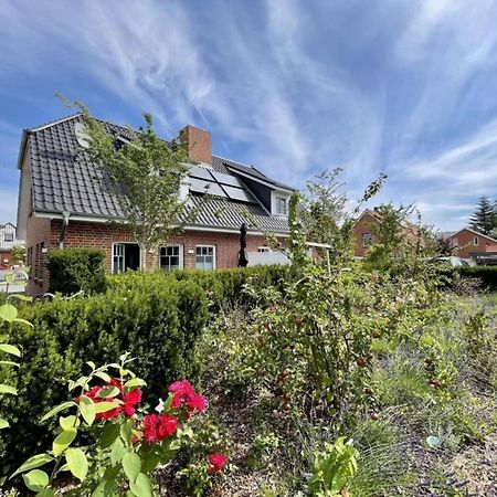 Haus Veronika links Wyk auf Föhr Exterior foto